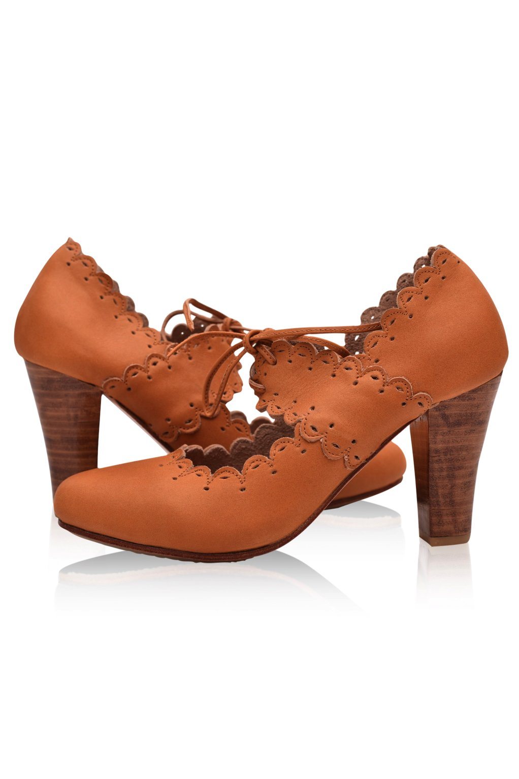 Kaatje Scalloped Leather Heels