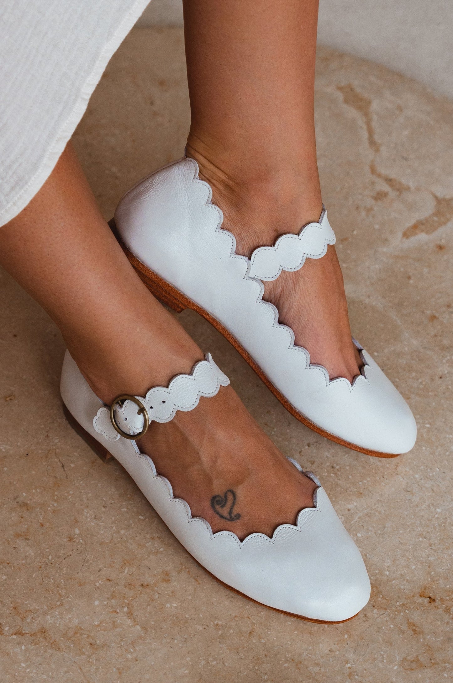Roosmarie Scalloped Leather Mary Janes