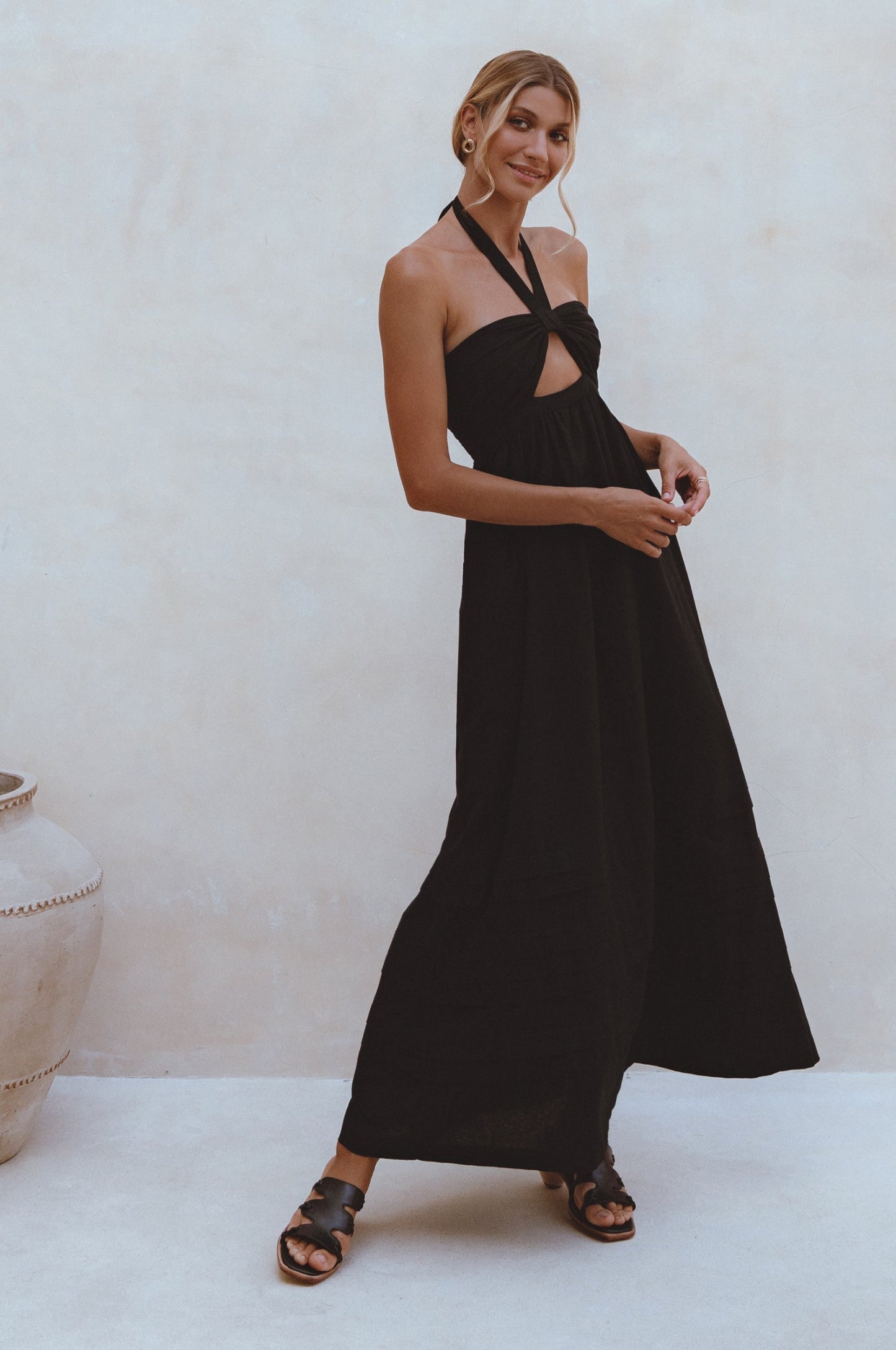 Pomeline Halter Linen Maxi Dress