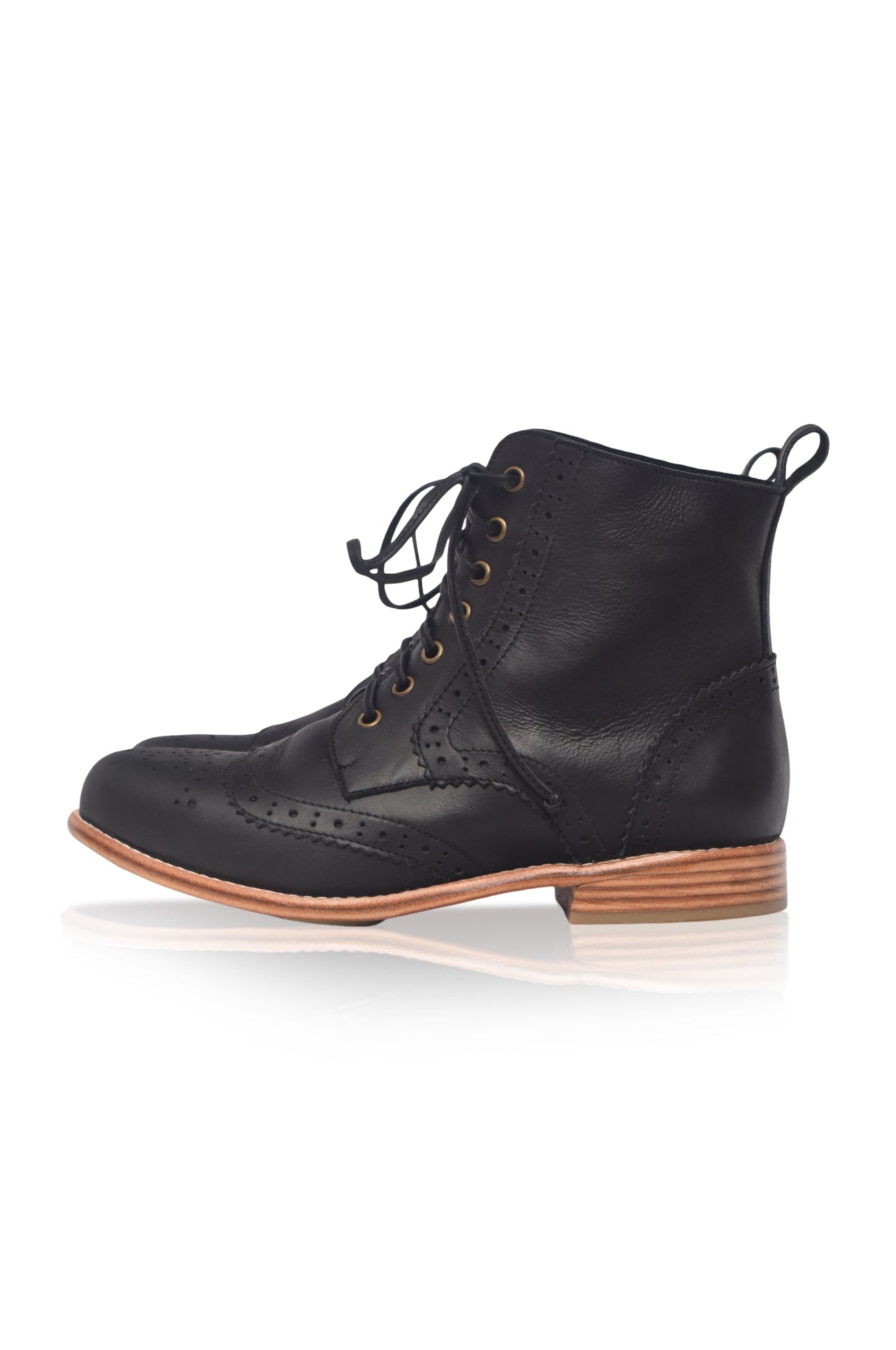 Fien Brogue Leather Boots
