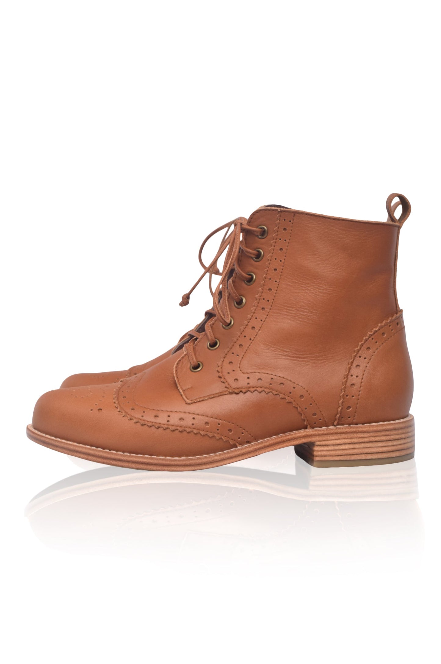 Fien Brogue Leather Boots