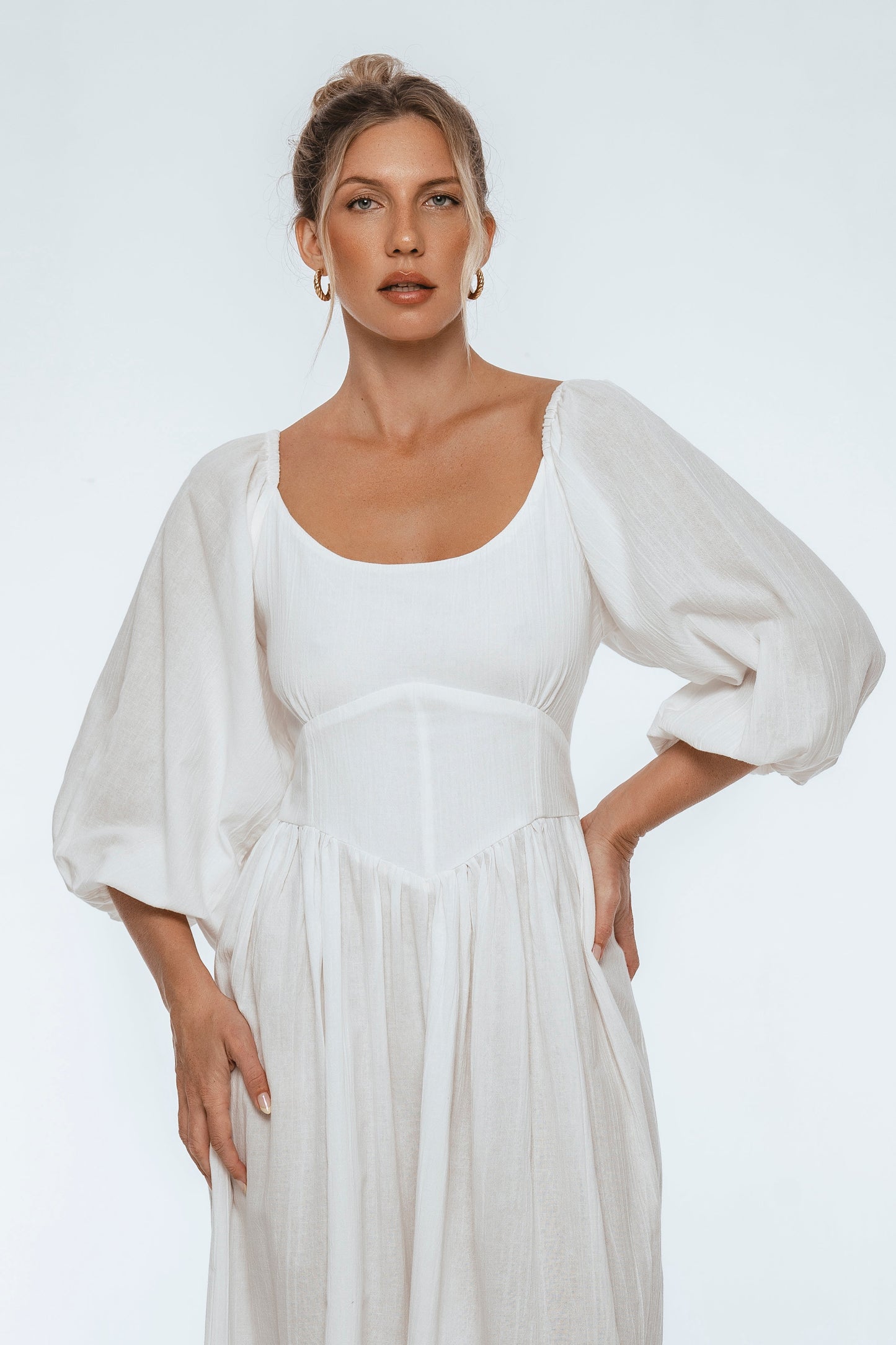 Jolienne Puff Sleeve Midi Dress