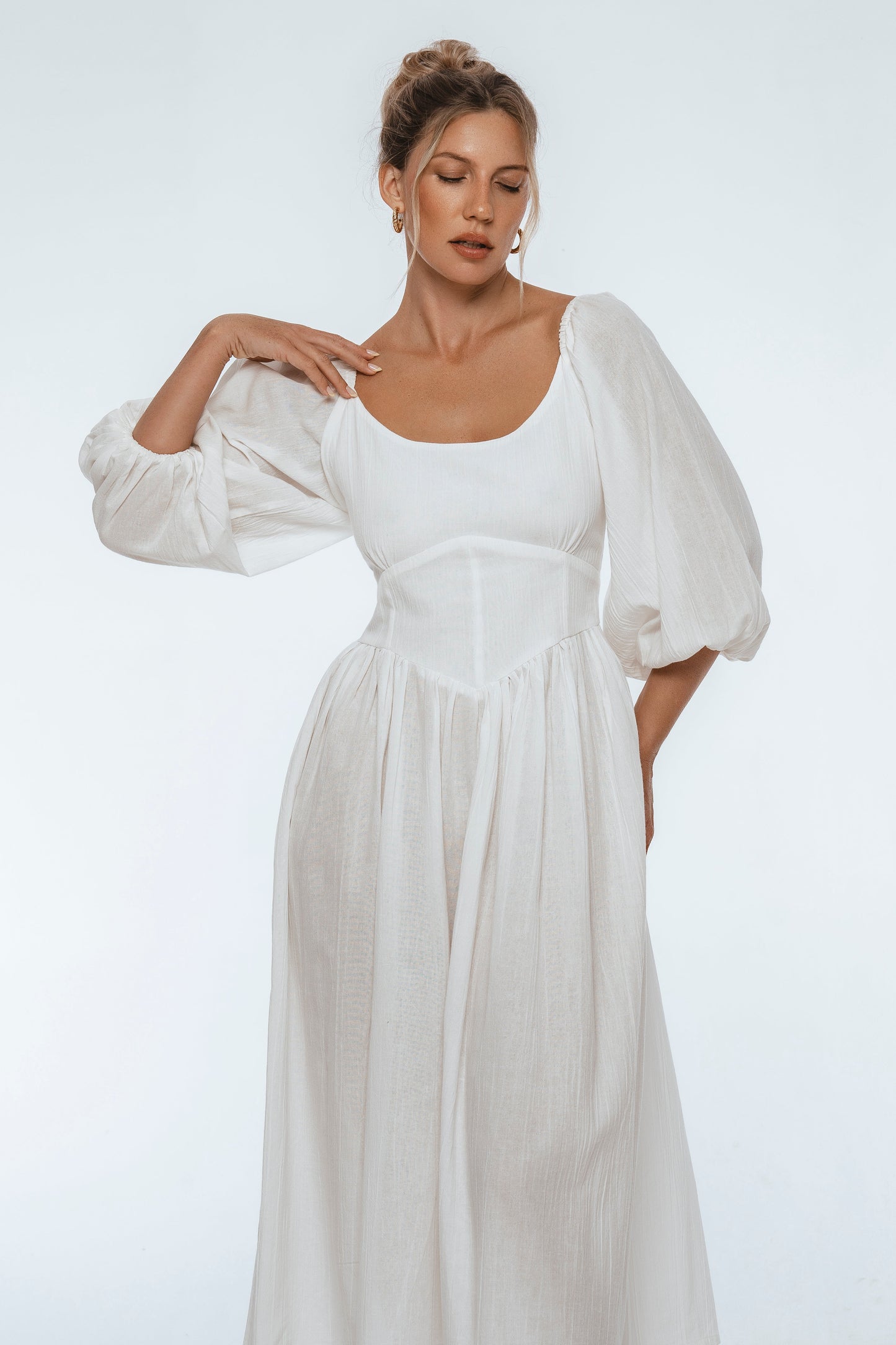 Jolienne Puff Sleeve Midi Dress