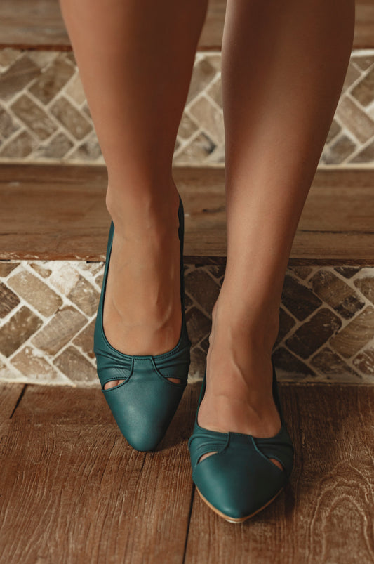 Doortje Pointed Toe Leather Flats